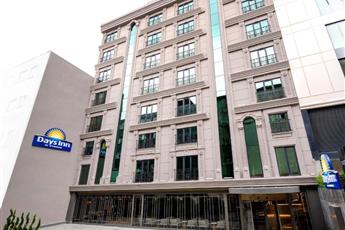 Days Inn by Wyndham Istanbul Bomonti 4* Days Inn by Wyndham Istanbul Bomonti 4*