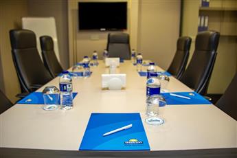 Days Inn by Wyndham Istanbul Bomonti 4* Days Inn by Wyndham Istanbul Bomonti 4*