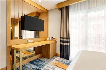 Days Inn by Wyndham Istanbul Bomonti 4* Days Inn by Wyndham Istanbul Bomonti 4*