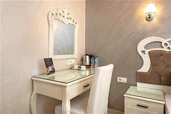 DeCamondo Galata, a Tribute Portfolio Hotel