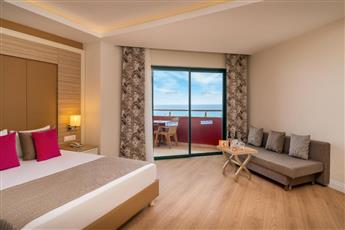 Delphin Deluxe Resort