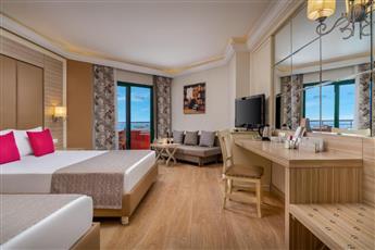 Delphin Deluxe Resort