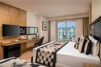 Delphin Imperial Lara