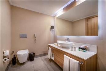 Delphin Imperial Lara