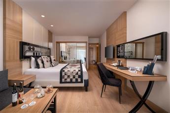 Delphin Imperial Lara