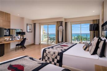 Delphin Imperial Lara