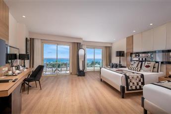 Delphin Imperial Lara