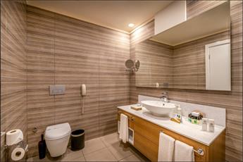 Delphin Imperial Lara