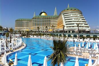 Delphin Imperial Lara
