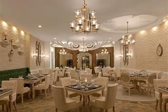 Delphin Imperial Lara