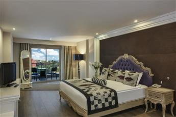 Delphin Imperial Lara