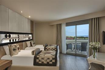 Delphin Imperial Lara