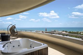 Delphin Imperial Lara
