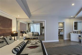Delphin Imperial Lara