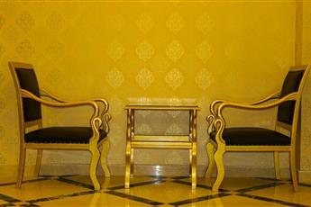 Deluxe Newport Hotel 3*