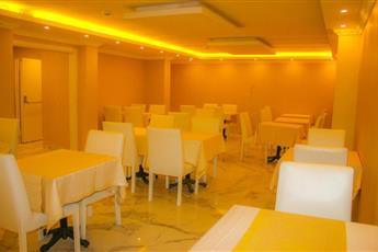 Deluxe Newport Hotel 3*