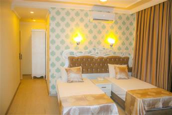 Deluxe Newport Hotel 3*