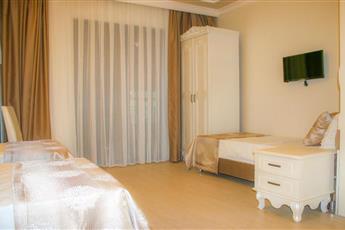 Deluxe Newport Hotel 3*