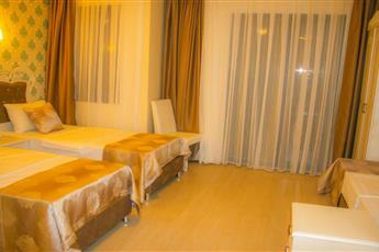 Deluxe Newport Hotel 3*