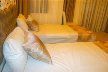 Deluxe Newport Hotel 3*