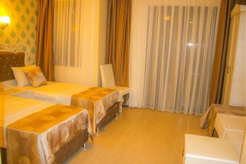 Deluxe Newport Hotel 3*