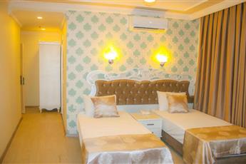 Deluxe Newport Hotel 3*