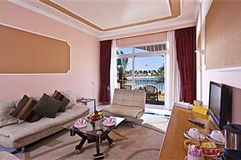 Desert Rose Resort 5*