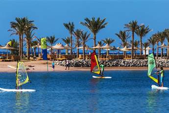 Desert Rose Resort 5*