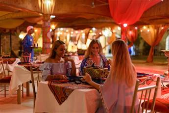 Desert Rose Resort 5*