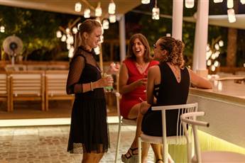 Desert Rose Resort 5*