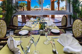 Desert Rose Resort 5*