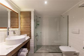 Design Plus Seya Beach Resort
