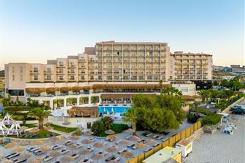 Design Plus Seya Beach Resort