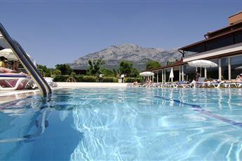 DG Rose Resort