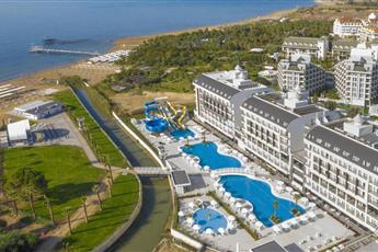 Diamond Deluxe Hotel & Spa