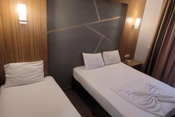 Dionisus Hotel