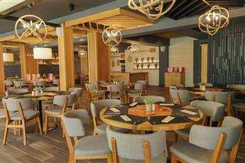 DIT Evrika Beach Club Hotel 4*