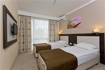 DIT Evrika Beach Club Hotel 4*