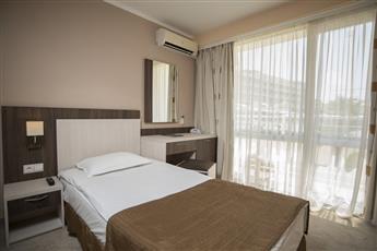 DIT Evrika Beach Club Hotel 4*