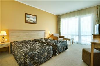 DIT Evrika Beach Club Hotel 4*