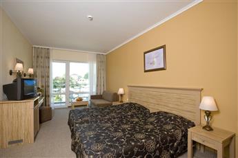 DIT Evrika Beach Club Hotel 4*