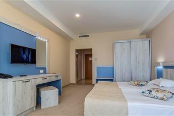 DIT Evrika Beach Club Hotel 4*