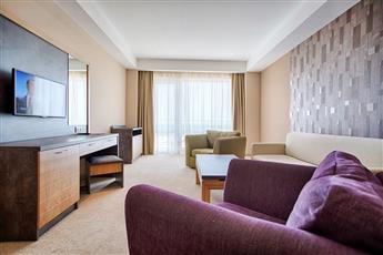 DIT Evrika Beach Club Hotel 4*