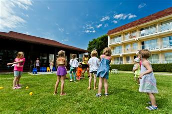 DIT Evrika Beach Club Hotel 4*