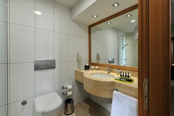 Divan Istanbul City 4*
