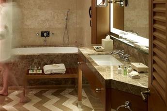 Divan Istanbul Hotel 5*