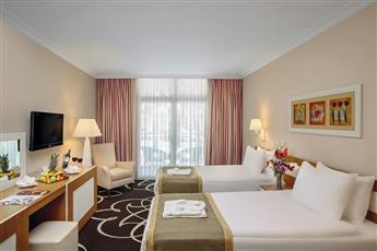 Dobedan World Palace 5*