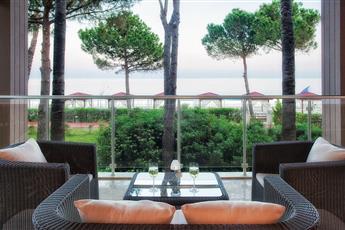 Dobedan World Palace 5*