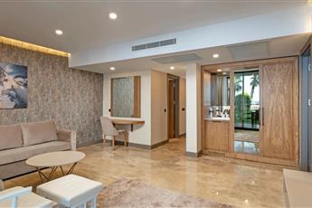 Dobedan World Palace 5*