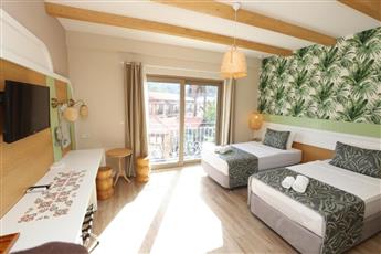 Dolphin Park Hotel 3*